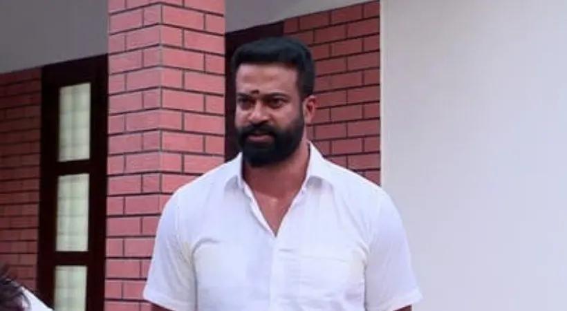 കൗൺസിലർ ആർ സുഗതന് അനുകൂലമായി നല്‍കിയ കുറിപ്പ്; റദ്ദാക്കി തദ്ദേശ സ്വയം ഭരണവകുപ്പ്