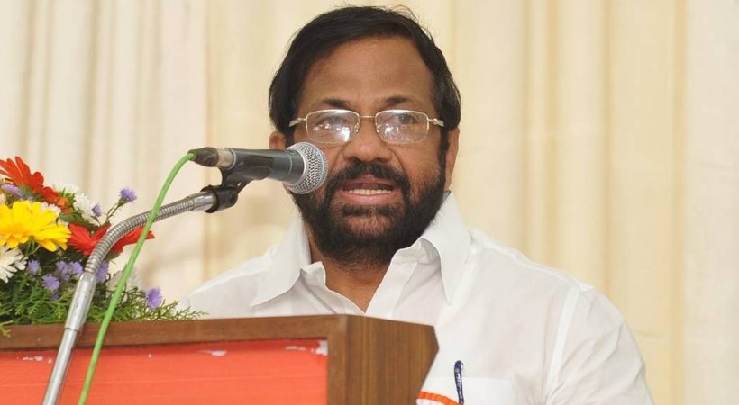 തിരുവനന്തപുരം ഡിസിസി പ്രസിഡന്റ് പാലോട് രവി രാജി വെച്ചു
